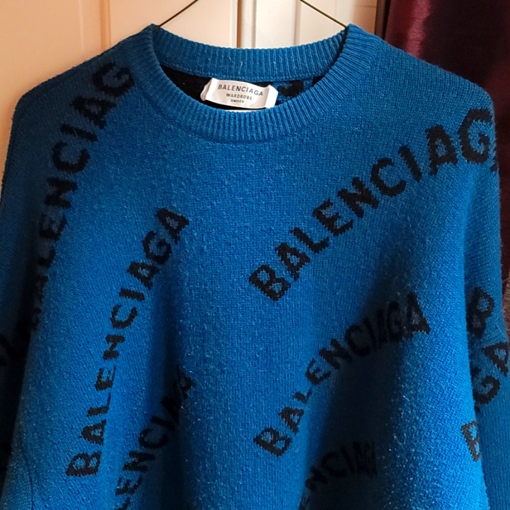 Balenciaga- oversize Sweater (Unisex) sz Lrg
